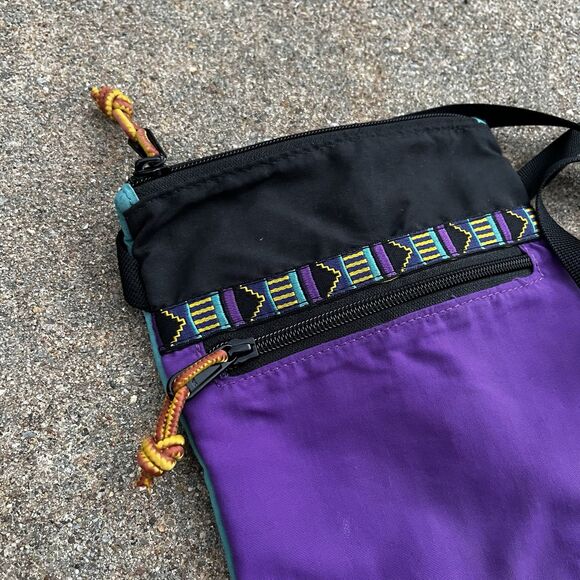 LL Bean Mountain Classic Crossbody Bag Water Resistant 2 Pocket Pouch Multicolor - Picture 4 of 13